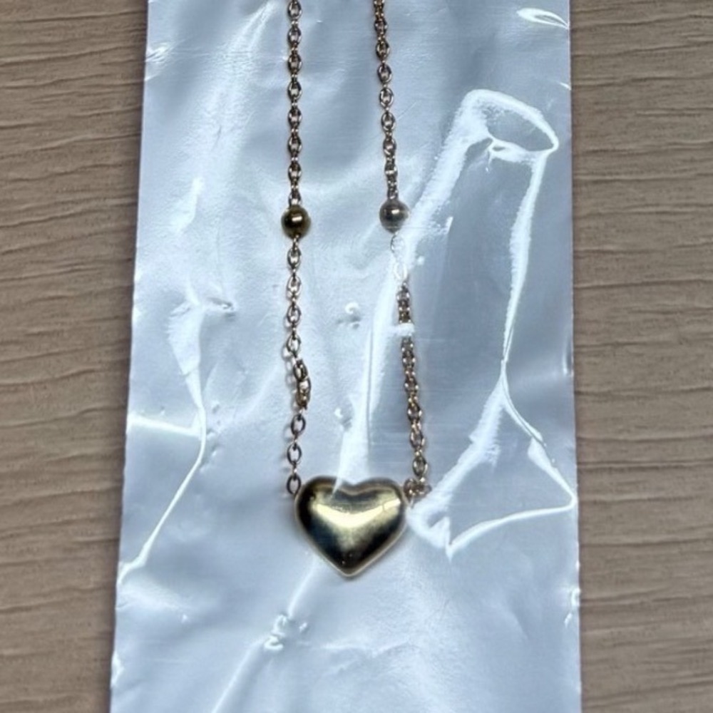 Halara Heart Charm Necklace Gold Stainless‎ Beaded Chain Dainty Minimalist NWT